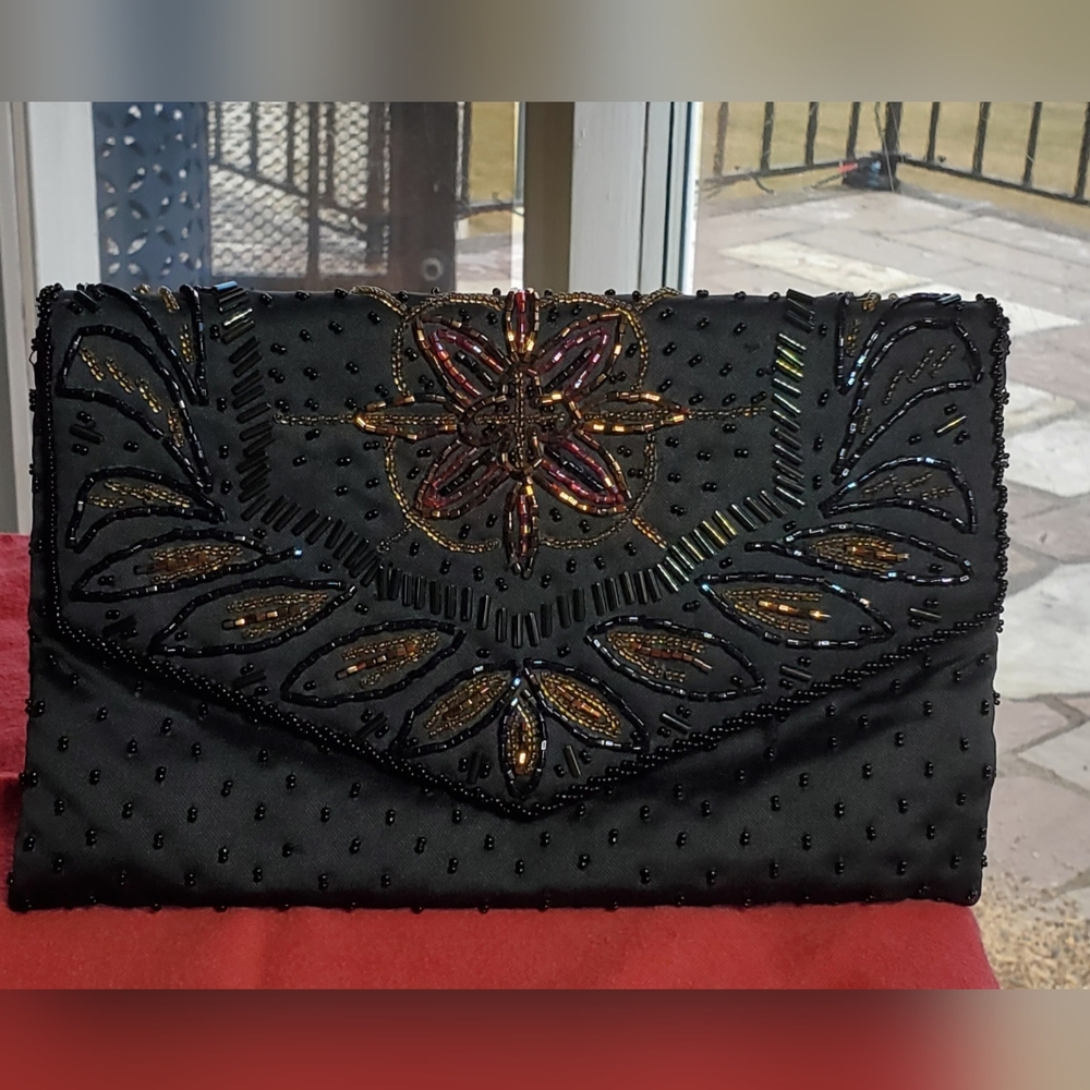 Elegant Black Beaded Clutch
